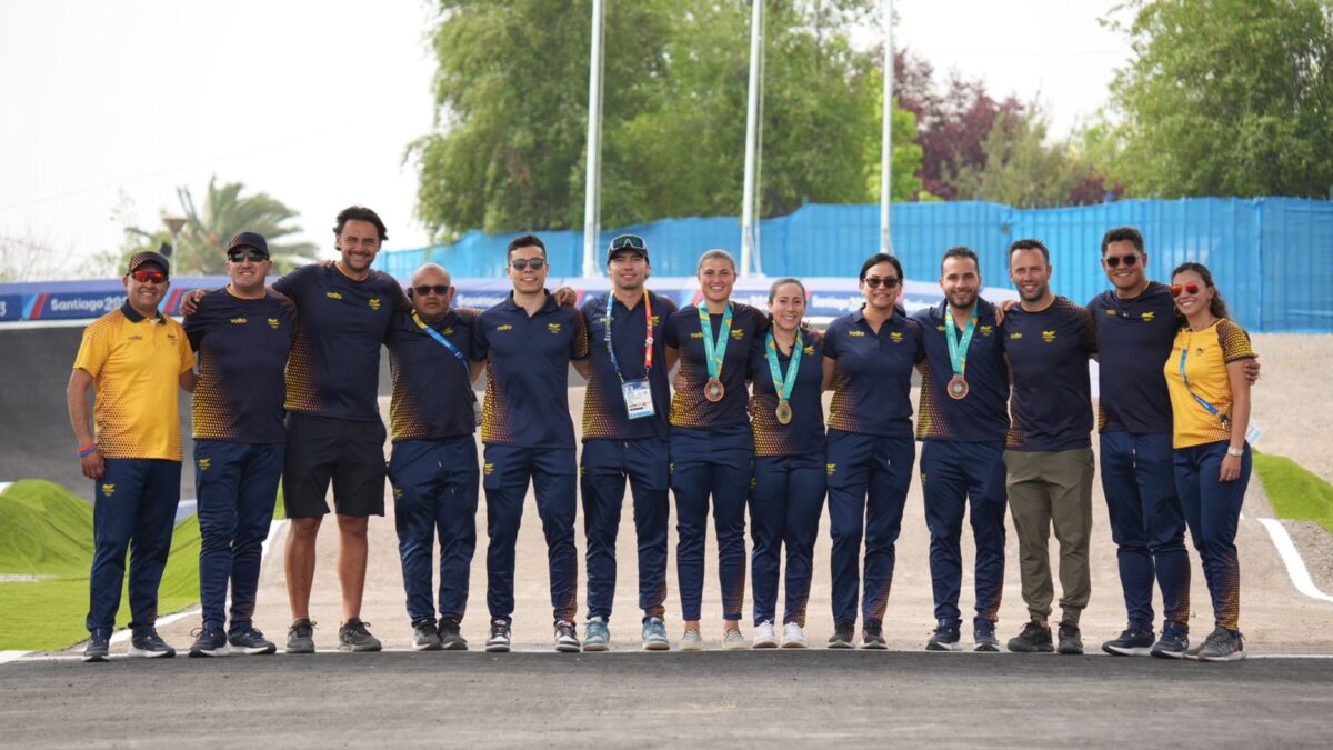 Cinco cupos para el BMX colombiano en París 2024