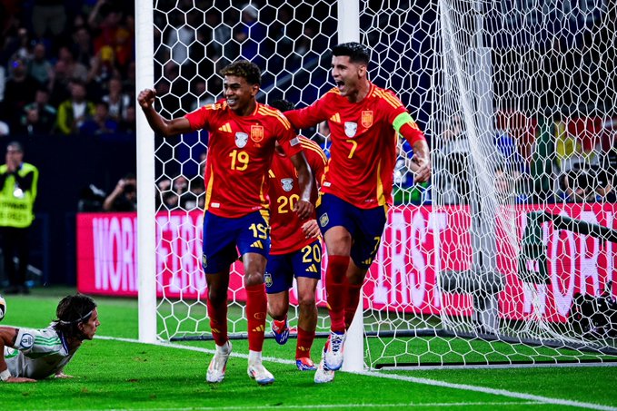 España avanza a octavos de la Eurocopa al superar 1-0 a Italia con un autogol