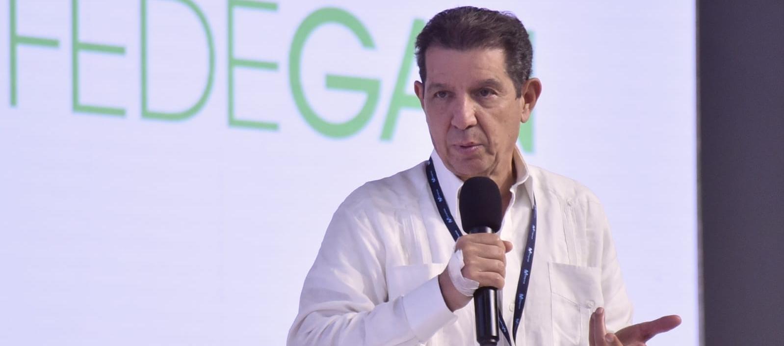 Por escándalo en UNGRD, Lafaurie pide congelar diálogos con el ELN