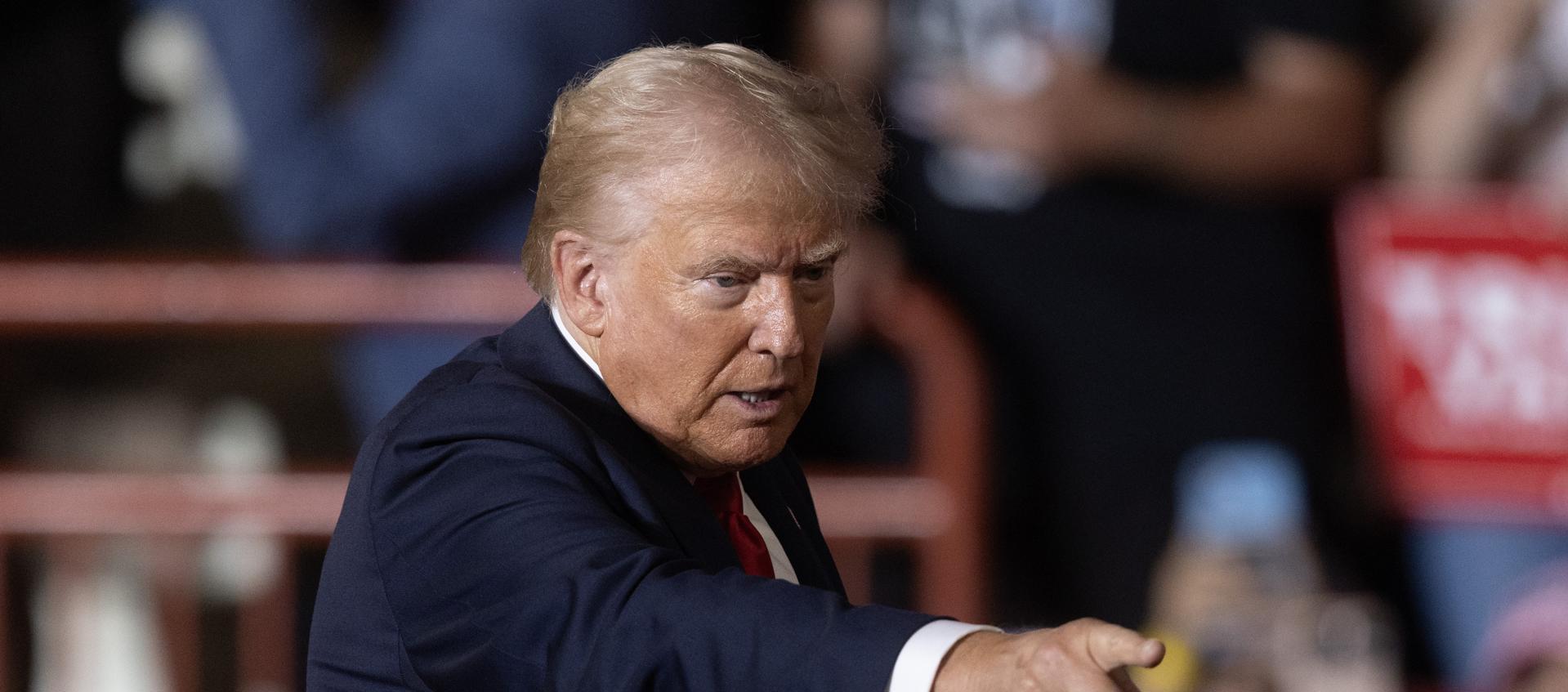 Campaña de Trump afirma que durante julio recolectó 139 millones de dólares