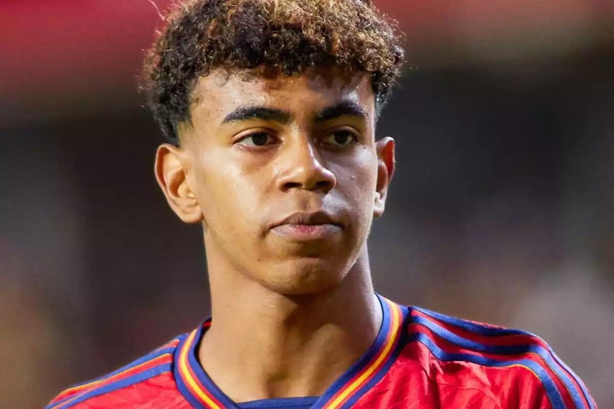 Padre del delantero español Yamal está en un hospital tras ser apuñalado