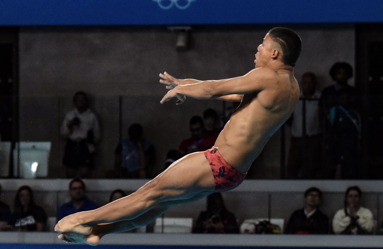 Luis Felipe Uribe sexto y diploma olímpico en saltos desde trampolín de 3 metros