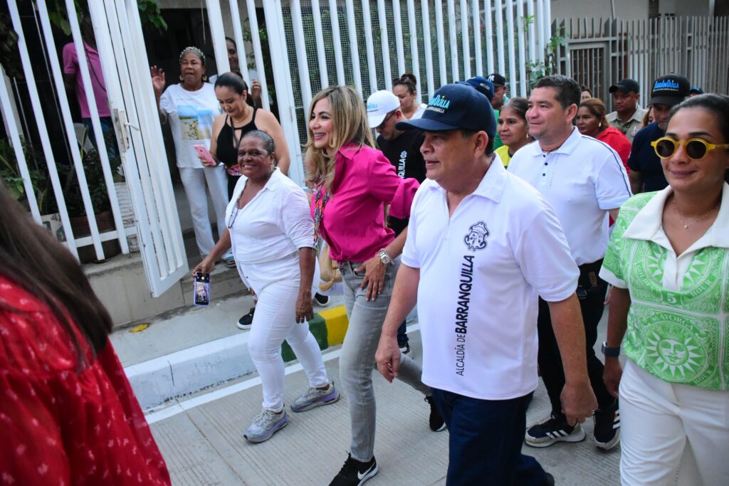 Con Barrios a la Obra, Distrito entregó otros 307 metros lineales de ...