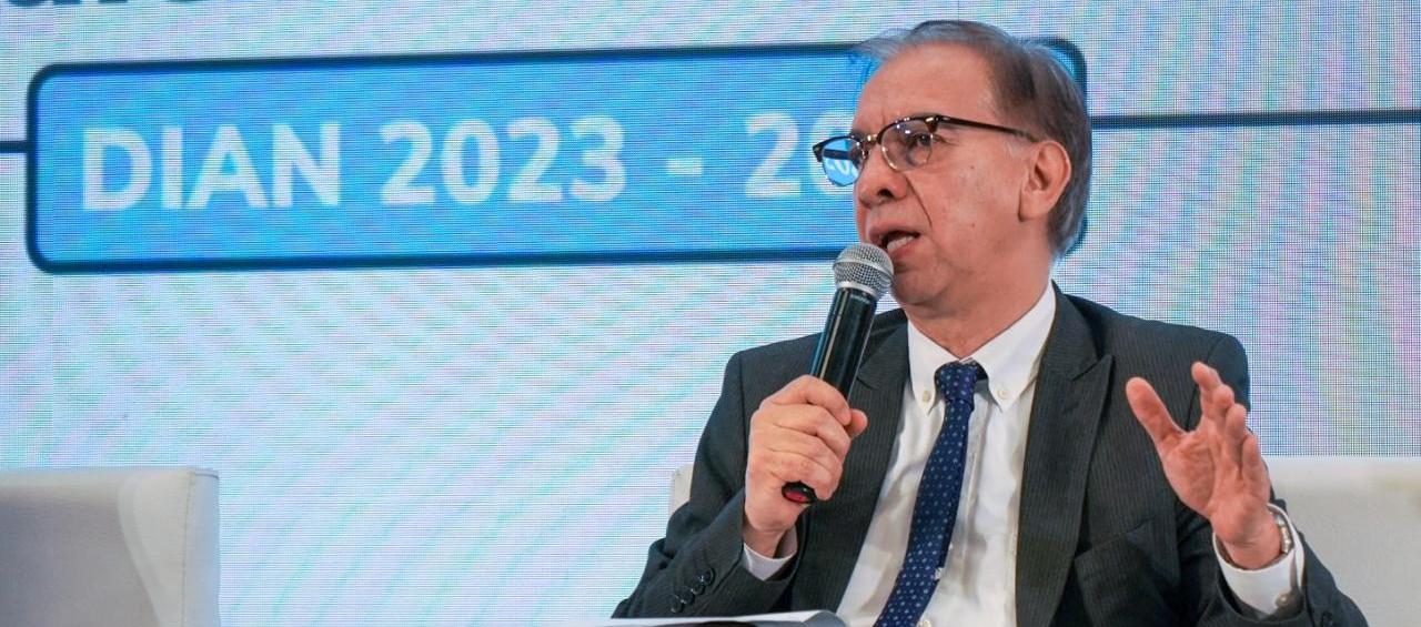 DIAN dice que hundimiento de ley de financiamiento «afecta a los colombianos»
