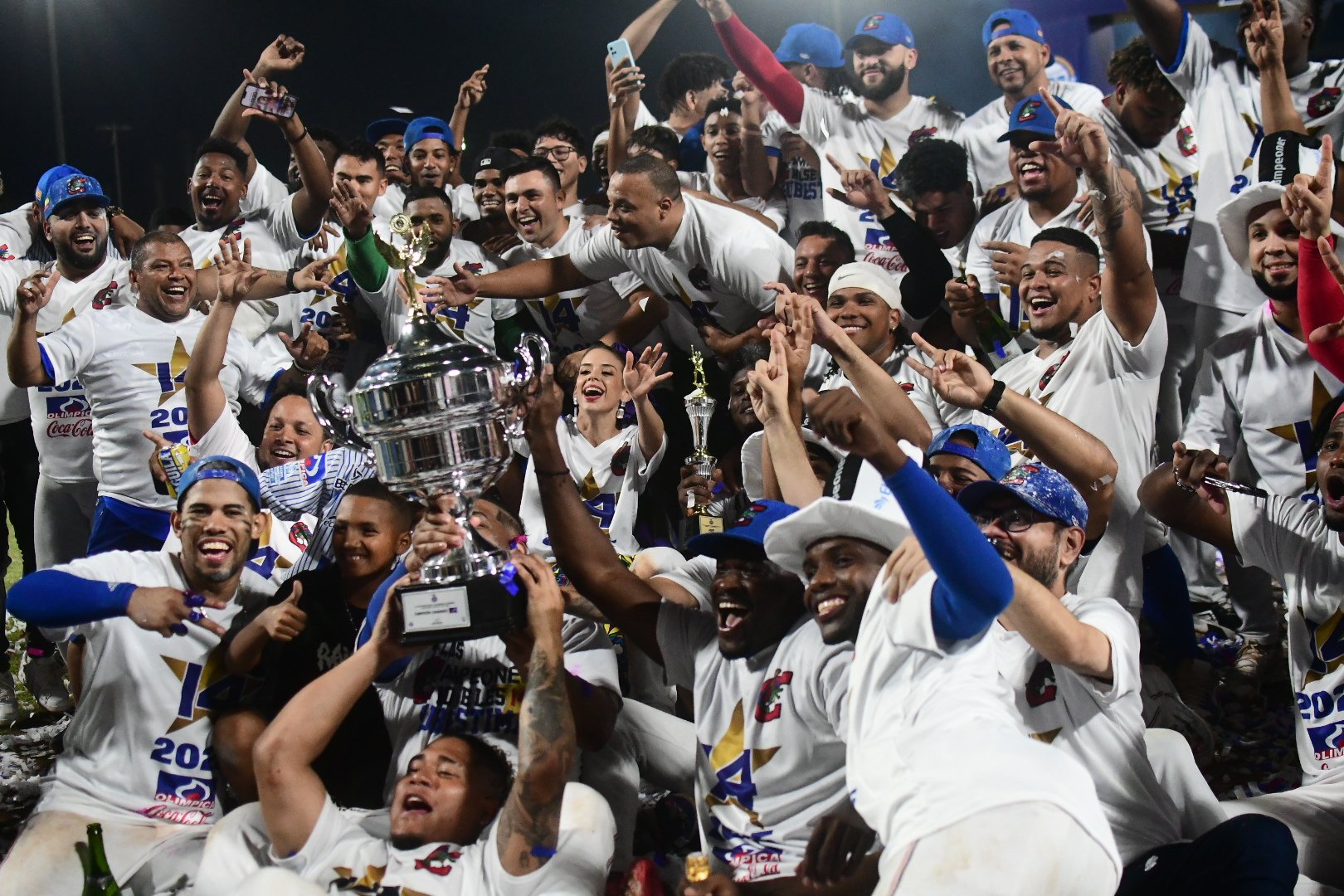 Caimanes Olímpica, Campeones por decimocuarta vez