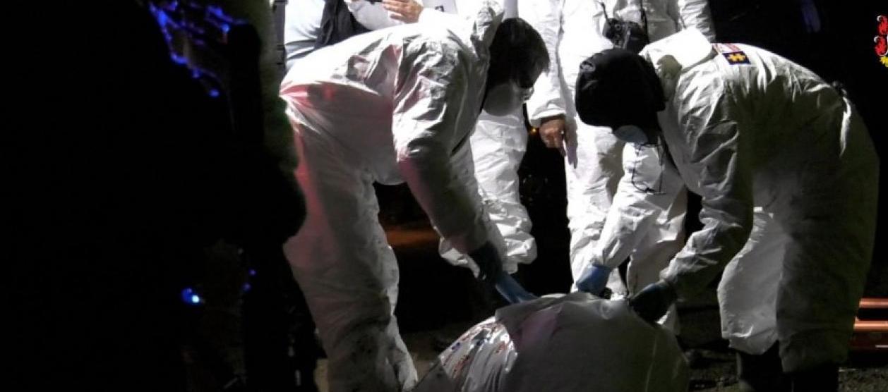 Envuelto en sacos de café hallan cadáver en la vía Riohacha – Dibulla