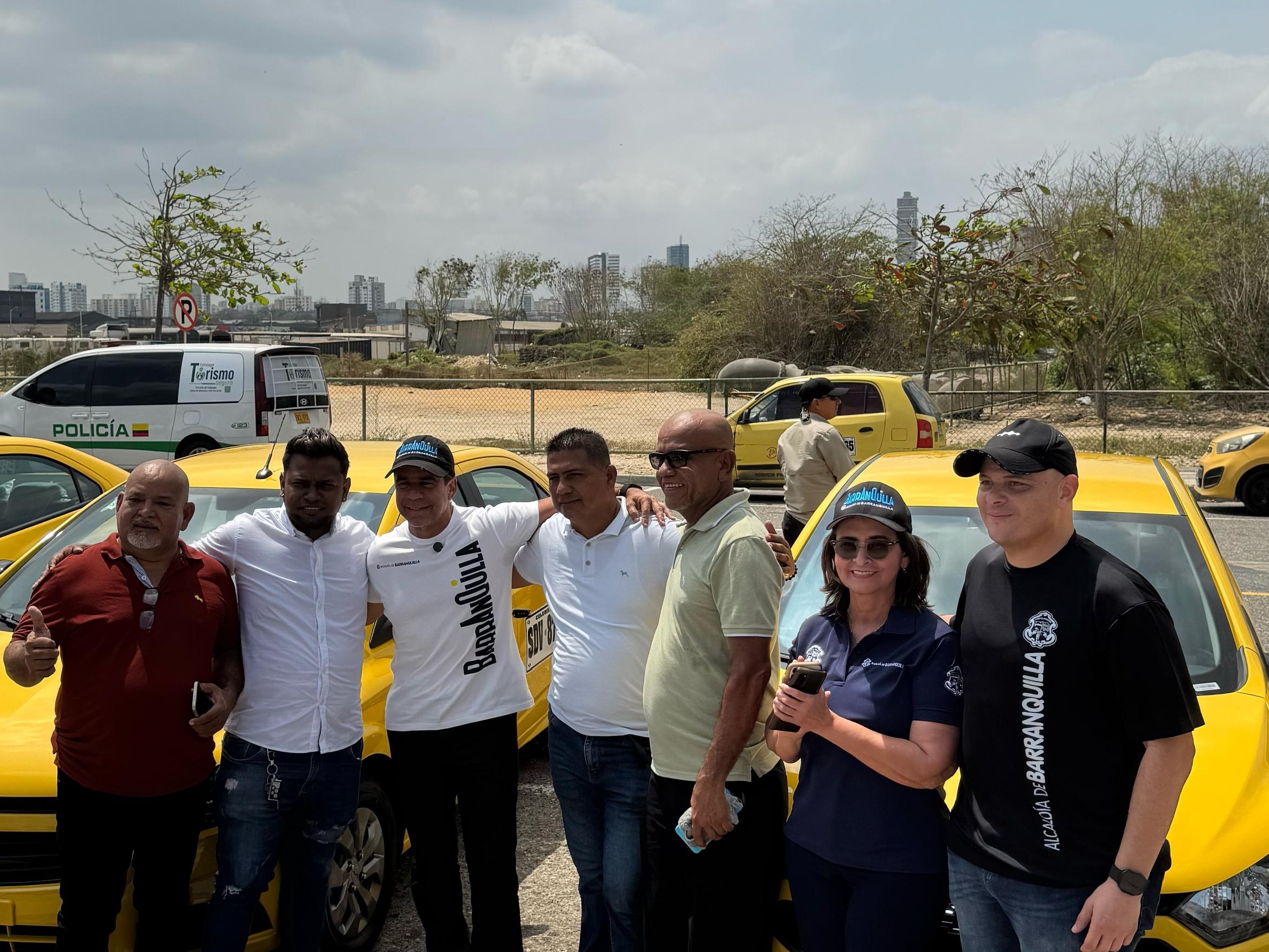 Distrito lanza “Taxi Chévere”, la línea de crédito para los taxistas en Barranquilla