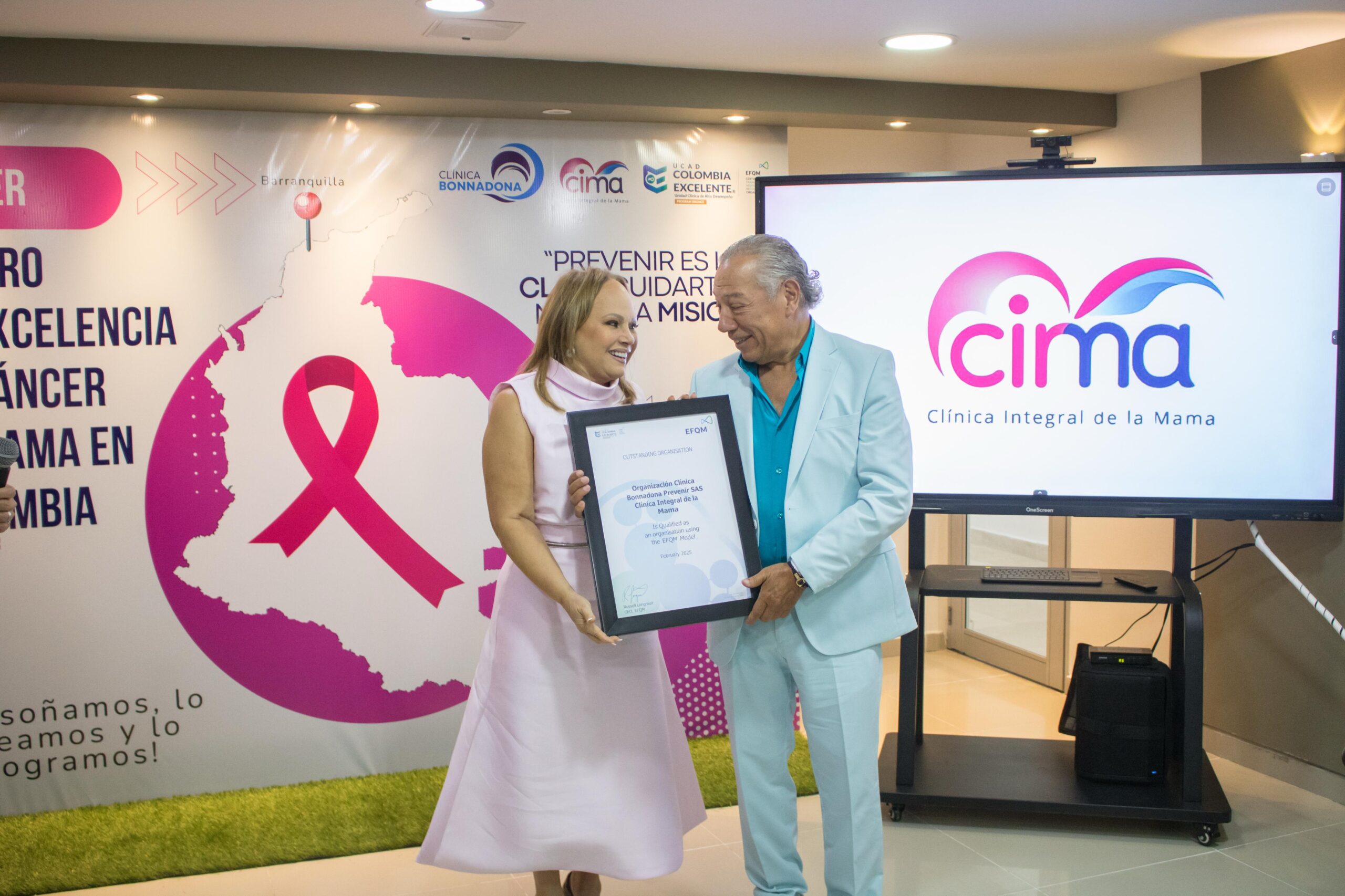 Certifican a la Clínica Bonnadona como Unidad Clínica de Alto Desempeño en cáncer de mama