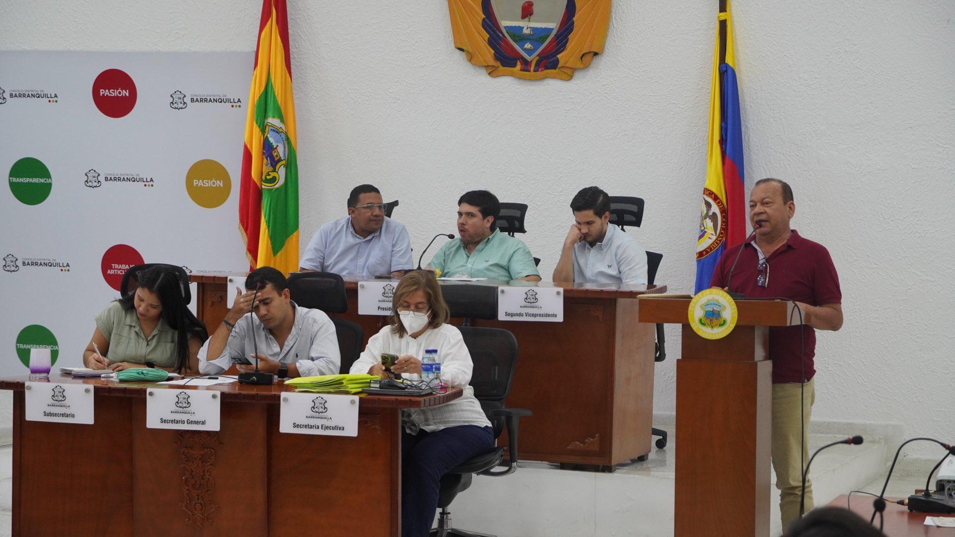 Alcaldía y Triple A lideran jornada de recolección de residuos voluminosos en el arroyo de Rebolo