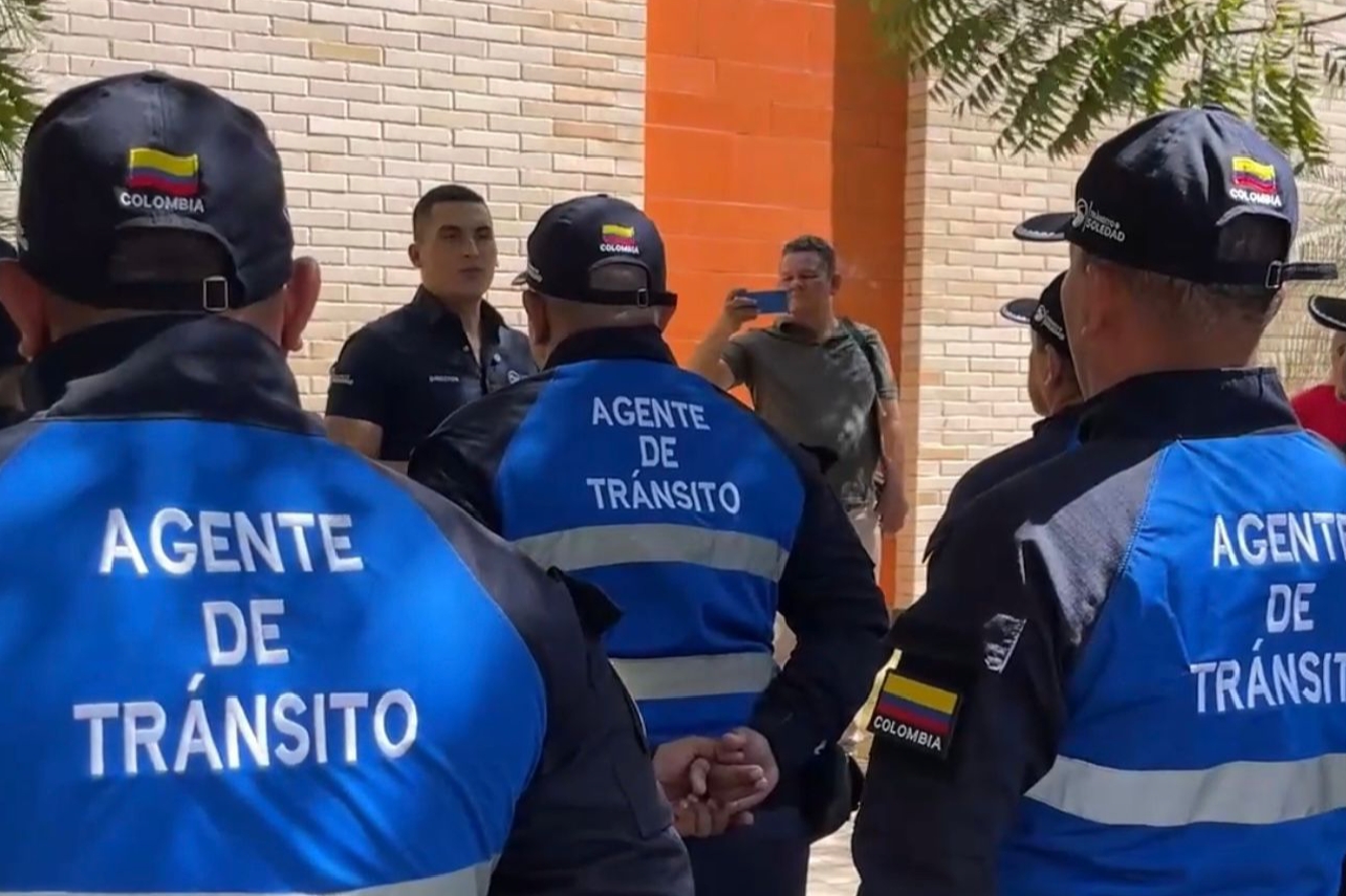 Agente de tránsito fue arrollado por taxi durante operativo en Soledad