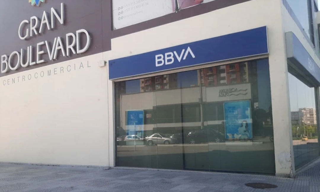 Delincuentes cometieron «taquillazo» en sucursal del BBVA en el Gran Boulevard