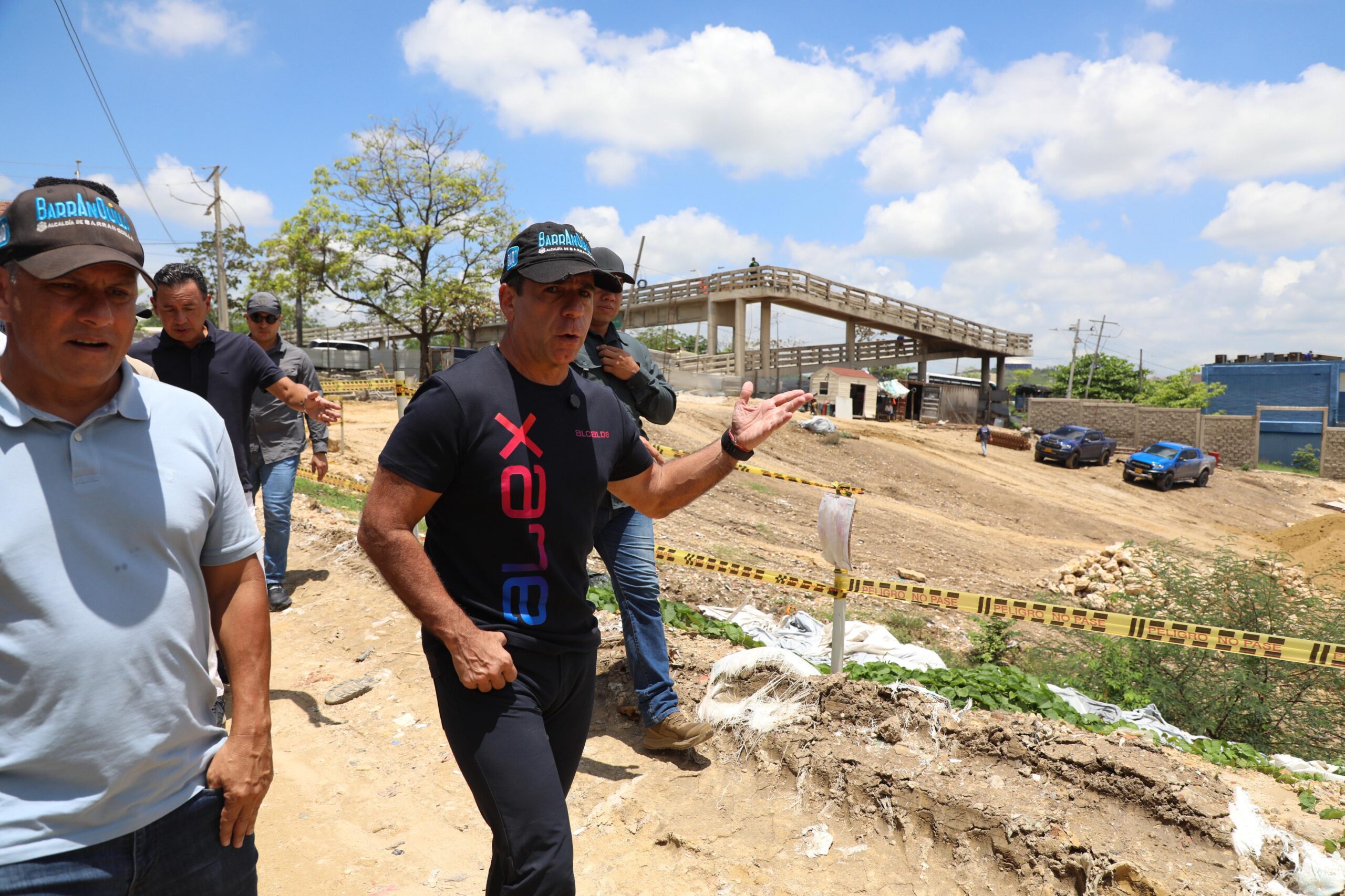 “Construimos suelo para construir sueños”, alcalde Char durante inspección de obra del parque Jorge Robledo Ortiz