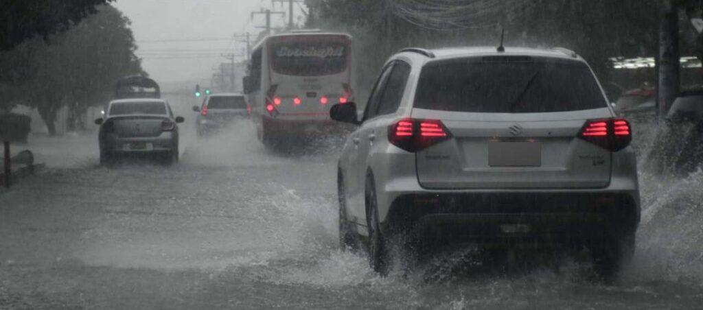 Frente frío lluvias y oleaje