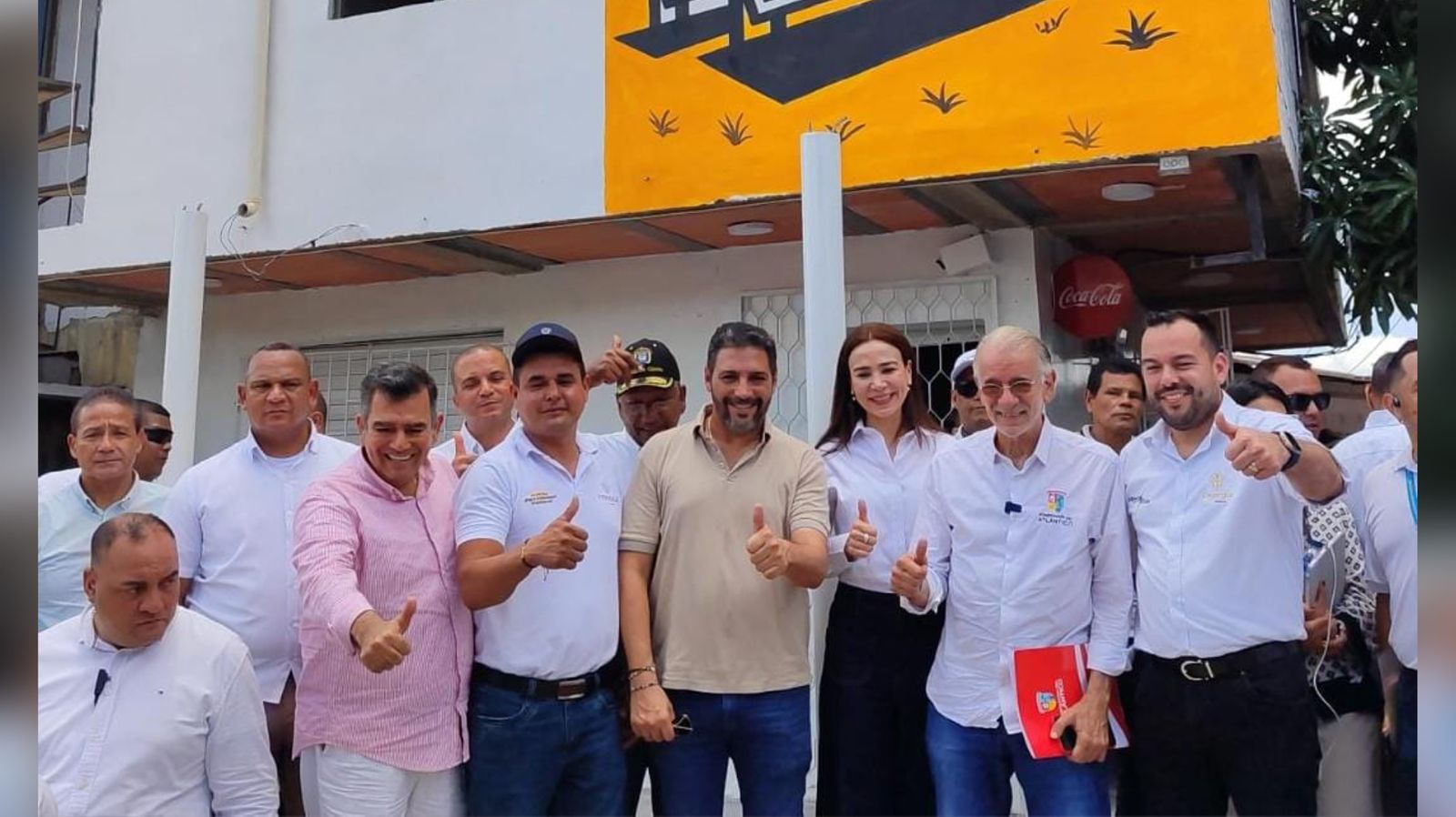 Ministro de Minas y Energía inaugura primera tienda con energía solar en Soledad  