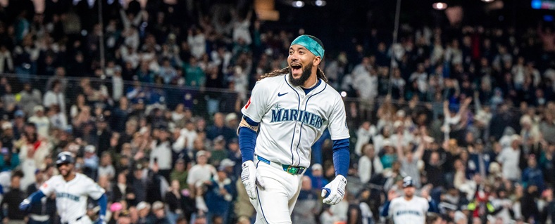 Victoria de Marineros 2-1 sobre Yankees y rompe racha de 4 derrotas