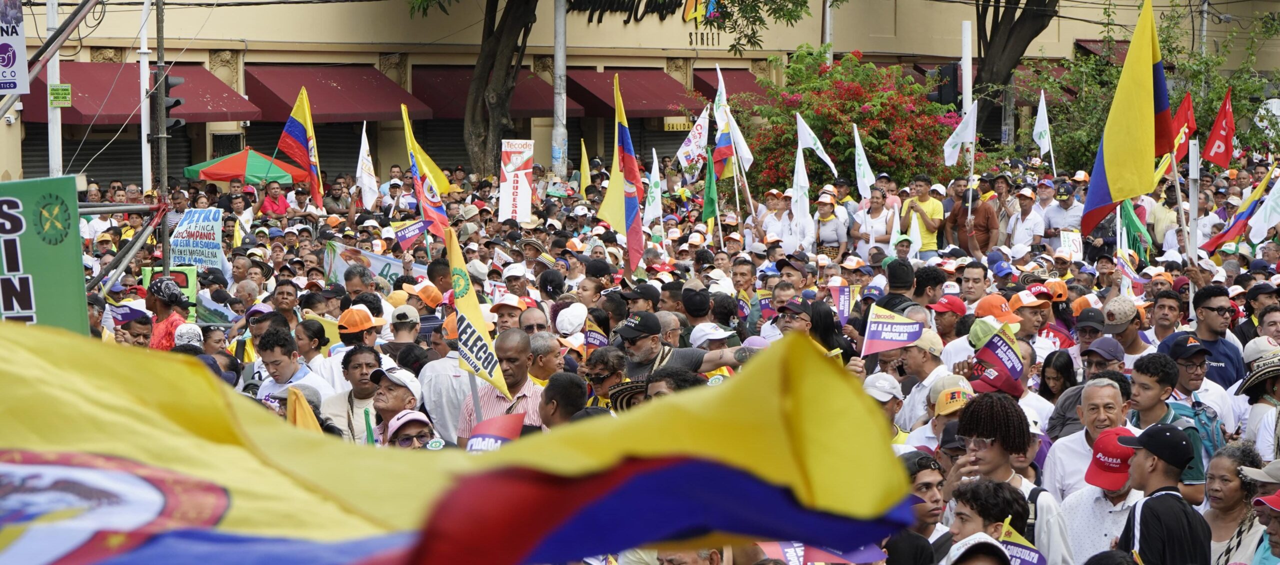 Masiva participación en el Cabildo Popular de Barranquilla