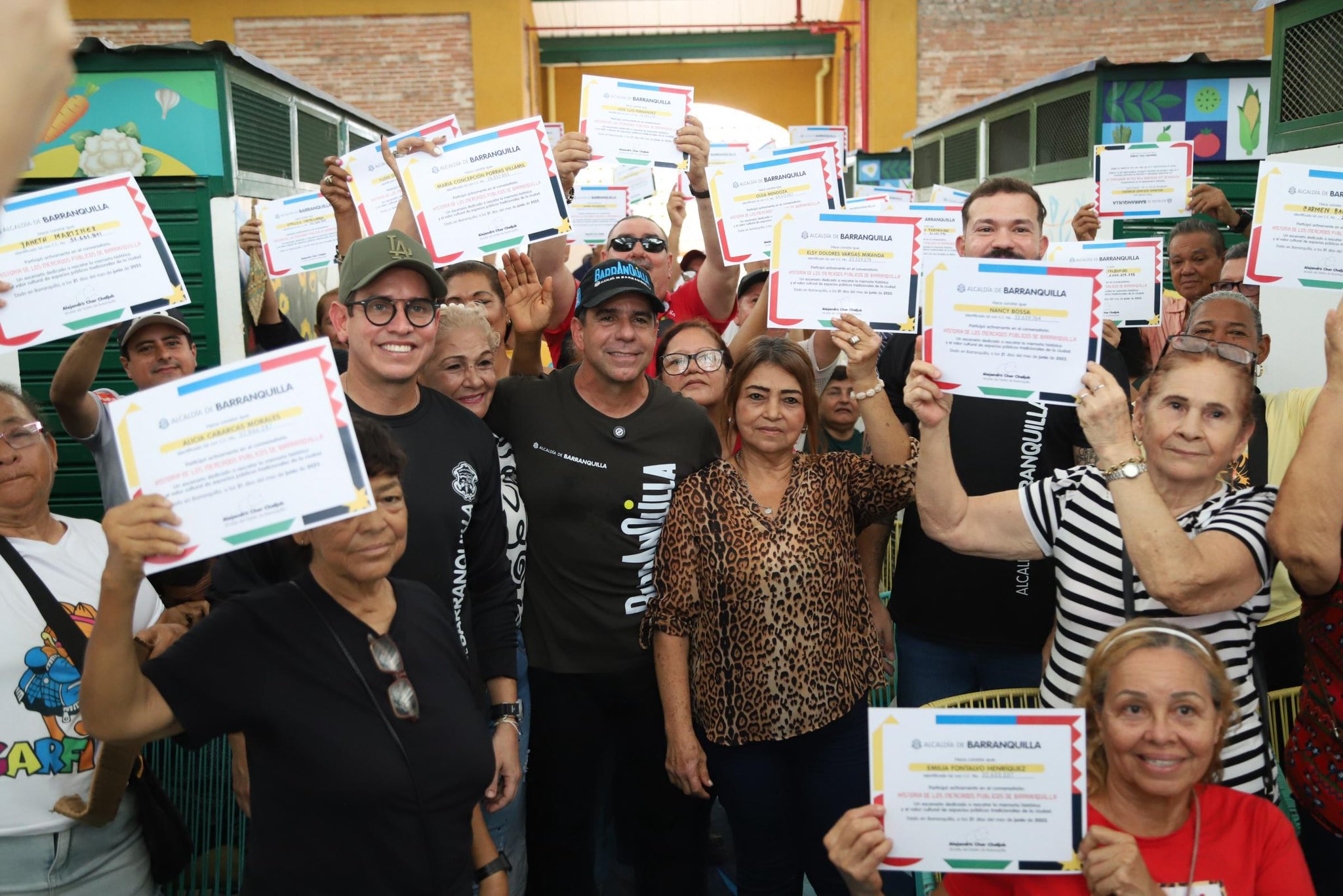 Comerciantes del mercado de Granos fueron certificados como pregoneros de historias