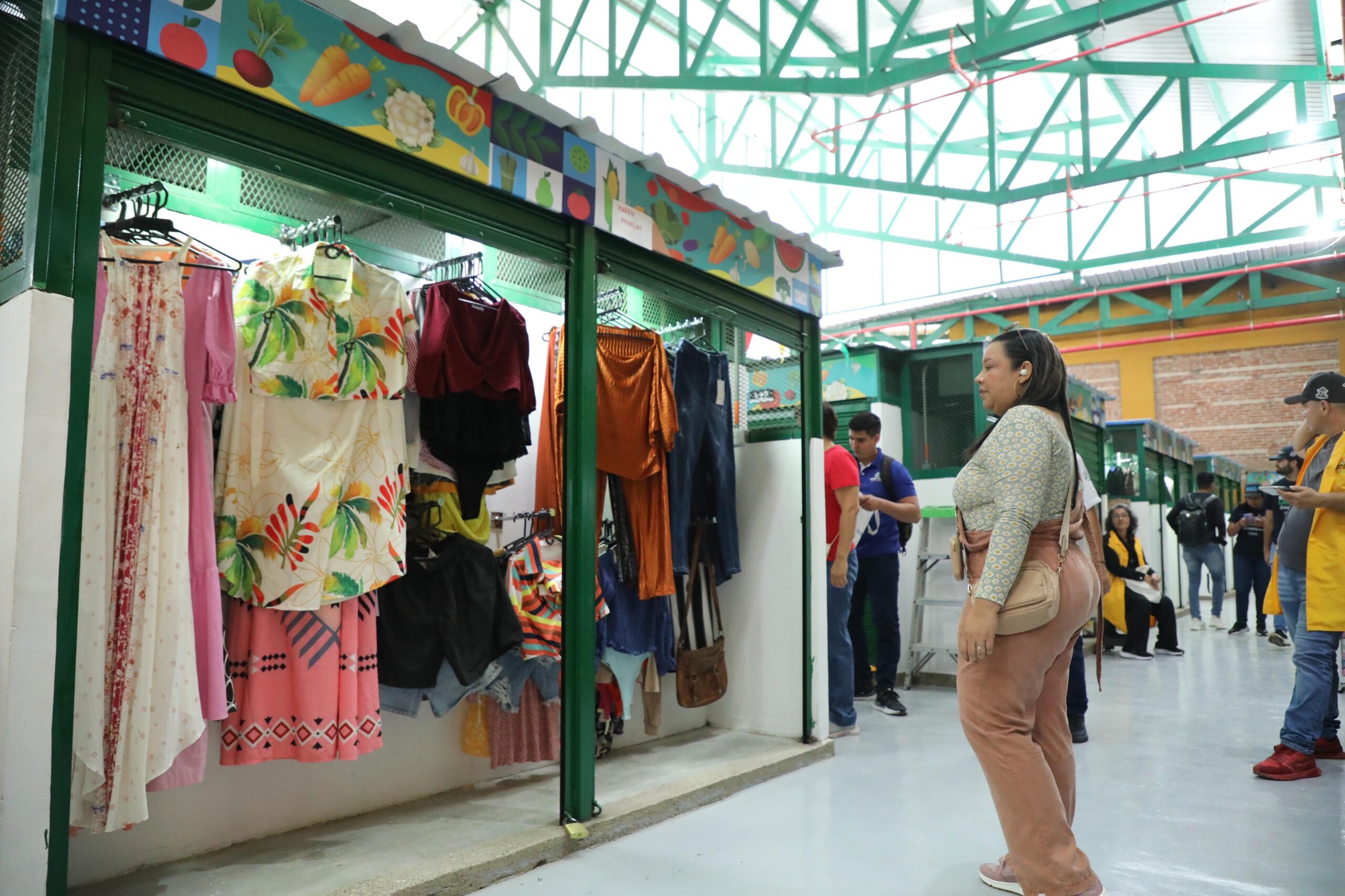 Mercado de Granos reabre sus puertas: 150 comerciantes estrenan espacios dignos