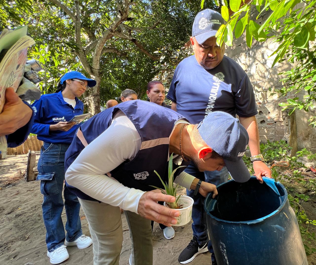 Alcaldía realiza búsqueda activa comunitaria para prevenir el dengue en corregimiento La Playa
