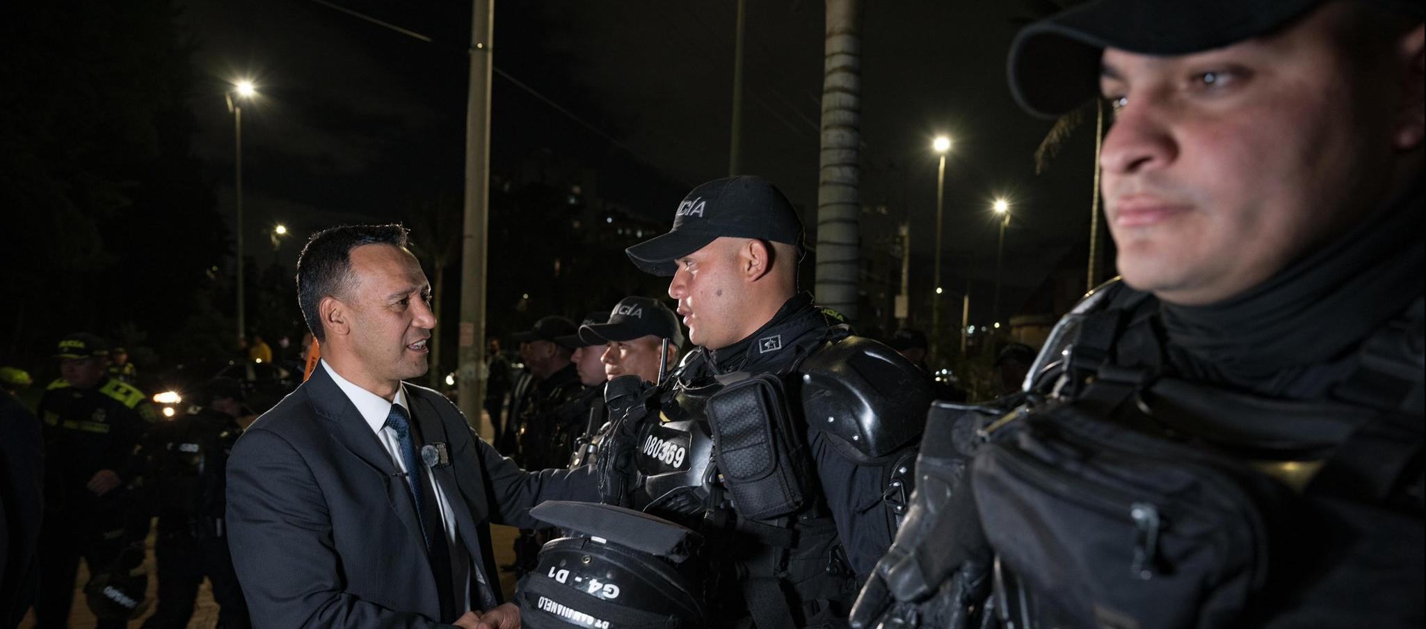 MinDefensa anunció que ordenó extremar seguridad de candidatos