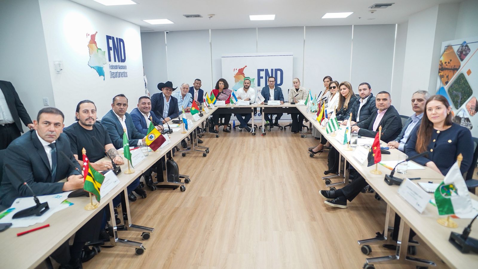 Gobernadores convocan a la unidad nacional tras atentado a Miguel Uribe