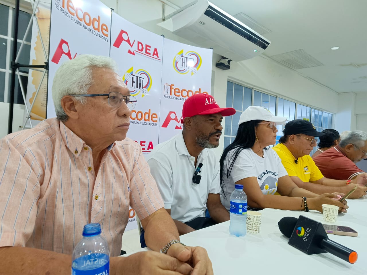 Sindicatos y organizaciones sociales convocan gran toma de capitales en respaldo a reformas sociales