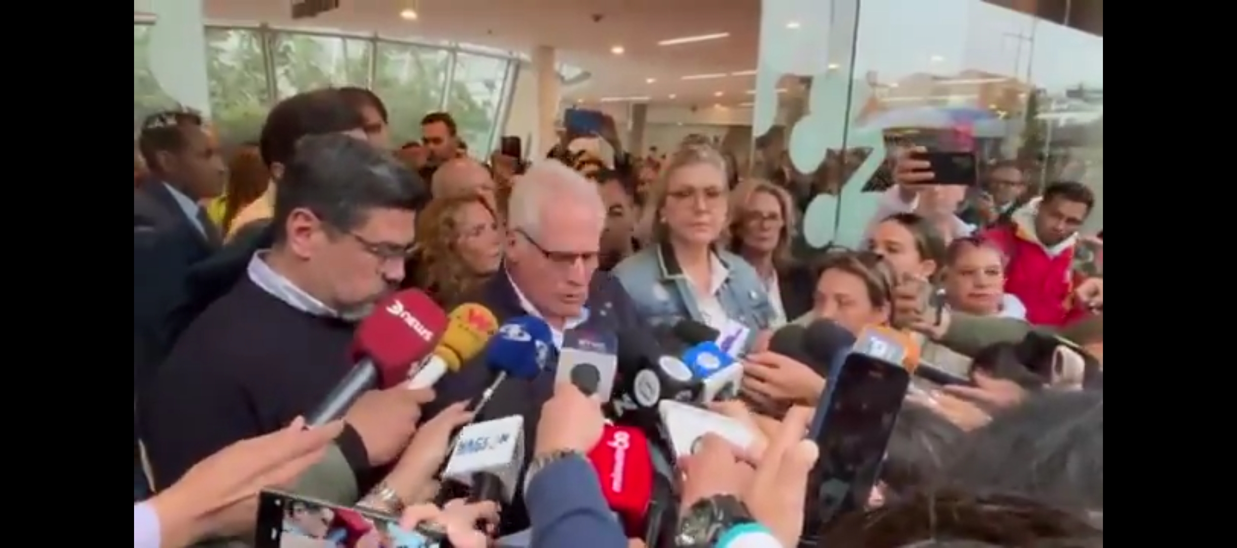 Padre de Miguel Uribe agradece muestras de solidaridad y clama por la seguridad del país