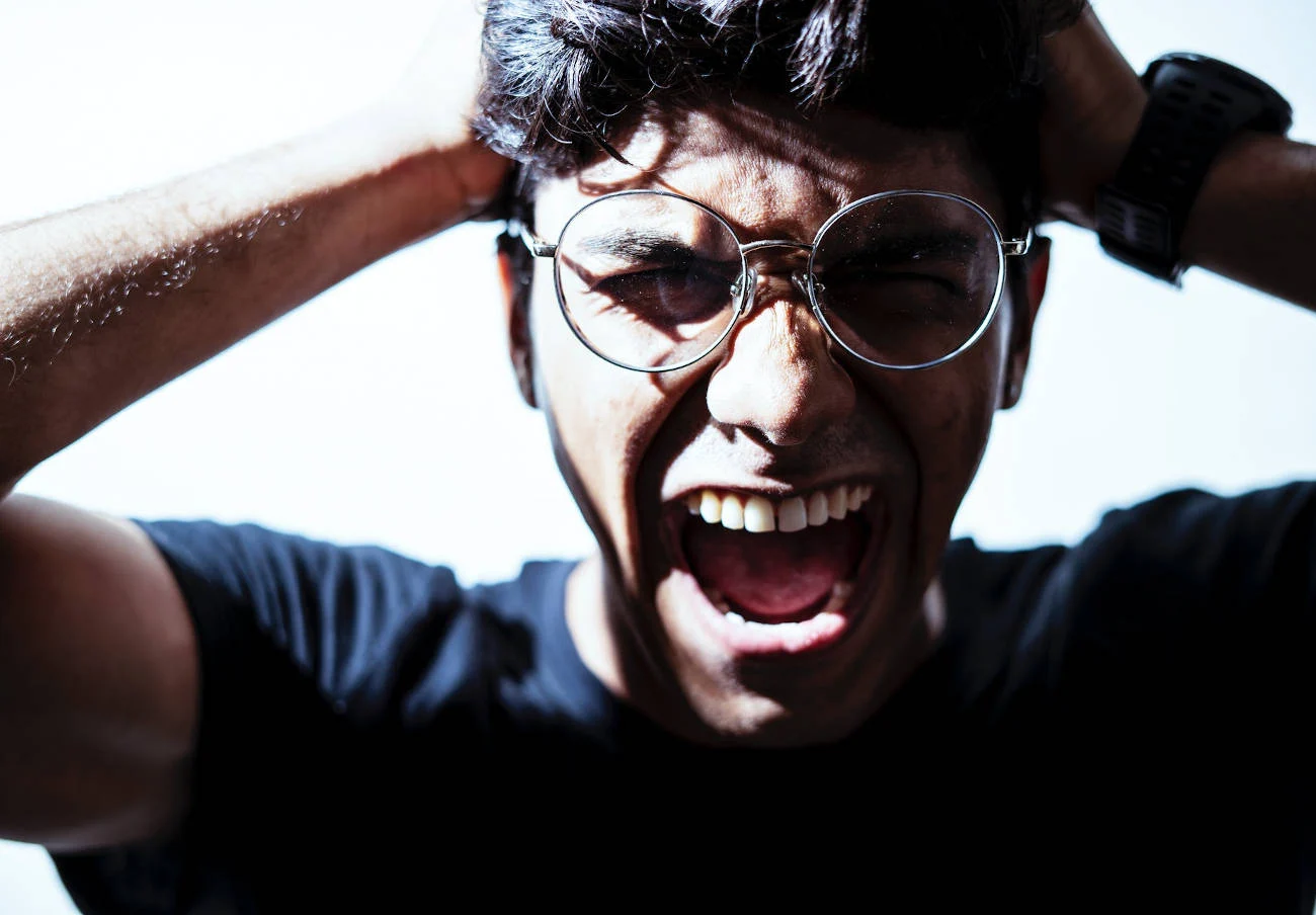 Denuncian caos por ruido, inseguridad y descontrol nocturno en la carrera 8