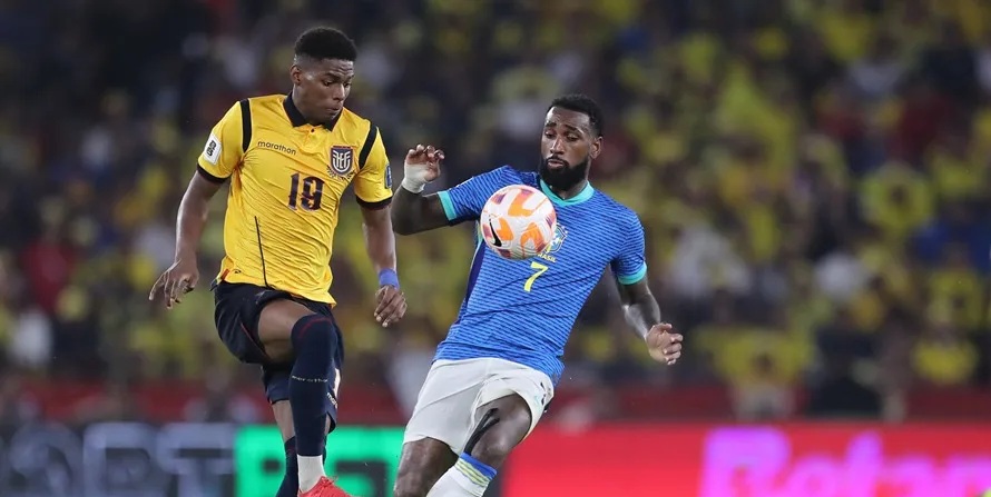 Ecuador posterga su clasificación al Mundial en el debut de Ancelotti con Brasil