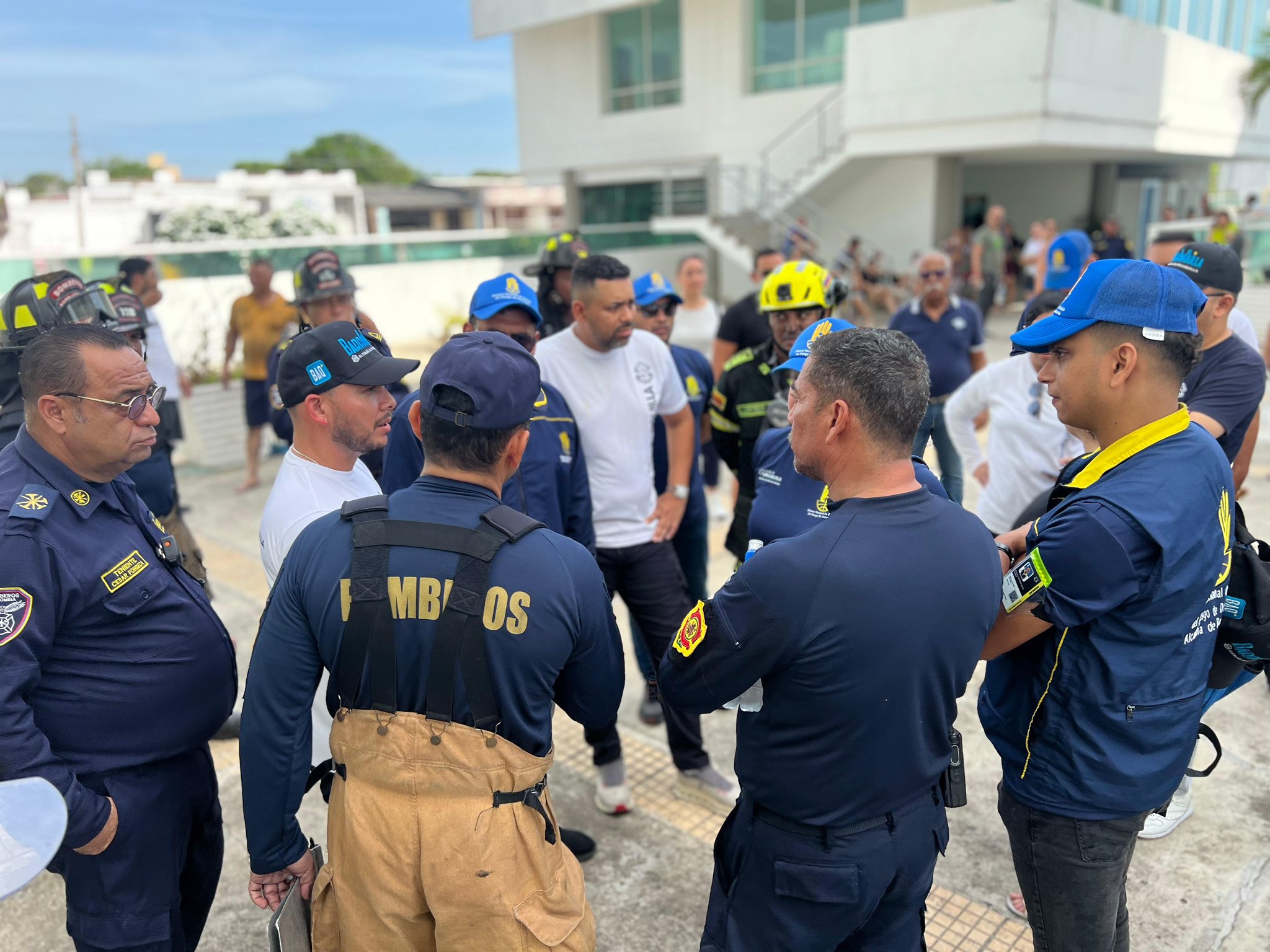 Cuerpo de Bomberos desmiente demora en atención de incendio en Barranquilla