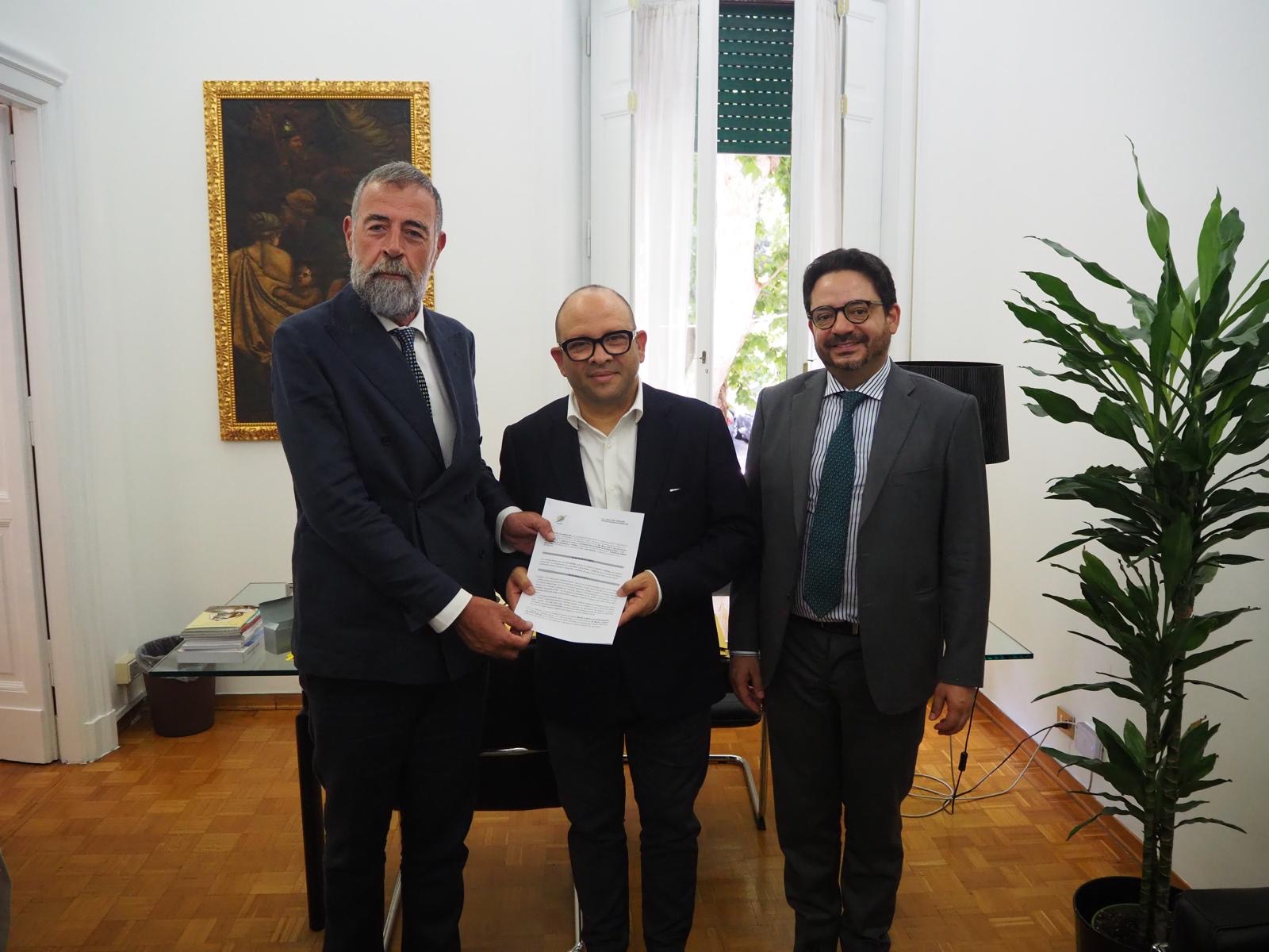 Colombia exporta experiencias exitosas de extensión agropecuaria y sella alianza internacional para el fomento de agronegocios sostenibles y competitivos