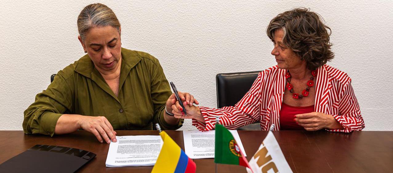 Colombia firmó con Portugal convenio para expedición de pasaportes