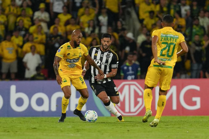Atlético Mineiro vence a Bucaramanga con un gol de Hulk en la Copa Sudamericana