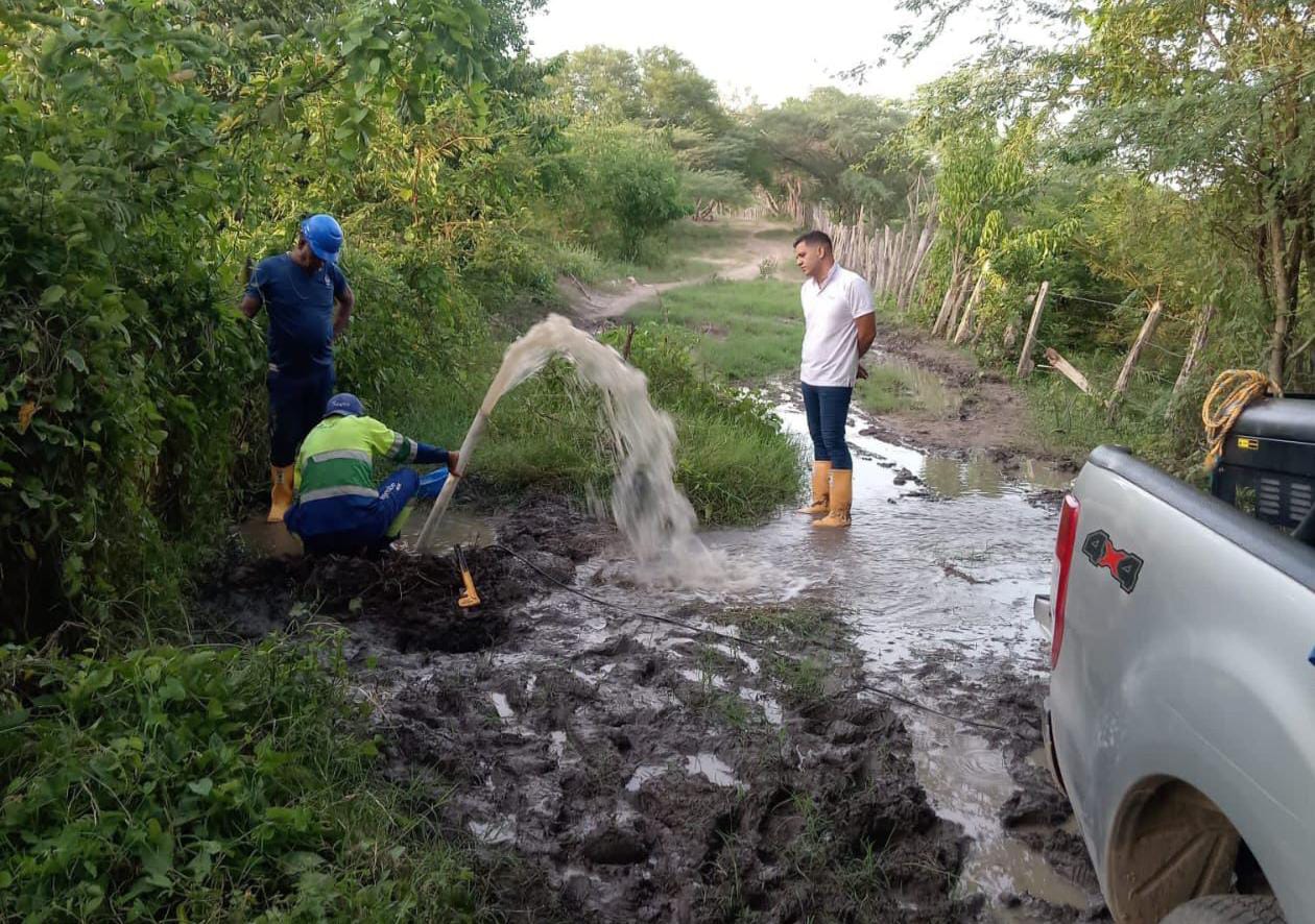 AQSUR detecta conexión ilegal en línea de conducción y recupera más de 250.000 litros diarios para el acueducto regional Manatí–Candelaria