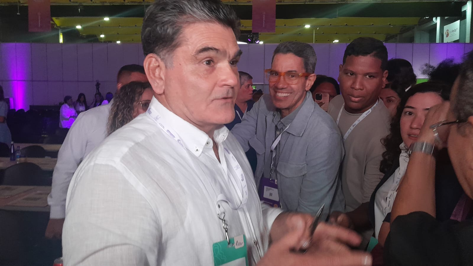 Incertidumbre por pasaportes es una situación calamitosa, se requiere más contundencia, menos regaños y evasivas: Procurador