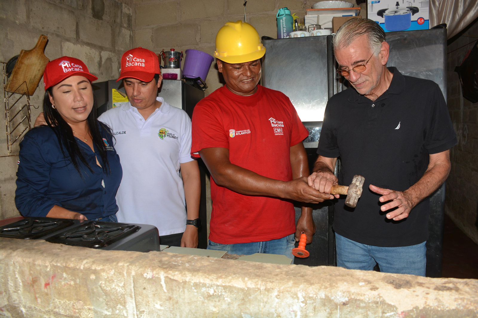 A Polonuevo, el gobernador Eduardo Verano llevó la bendición de tener la ‘Casa Bacana’