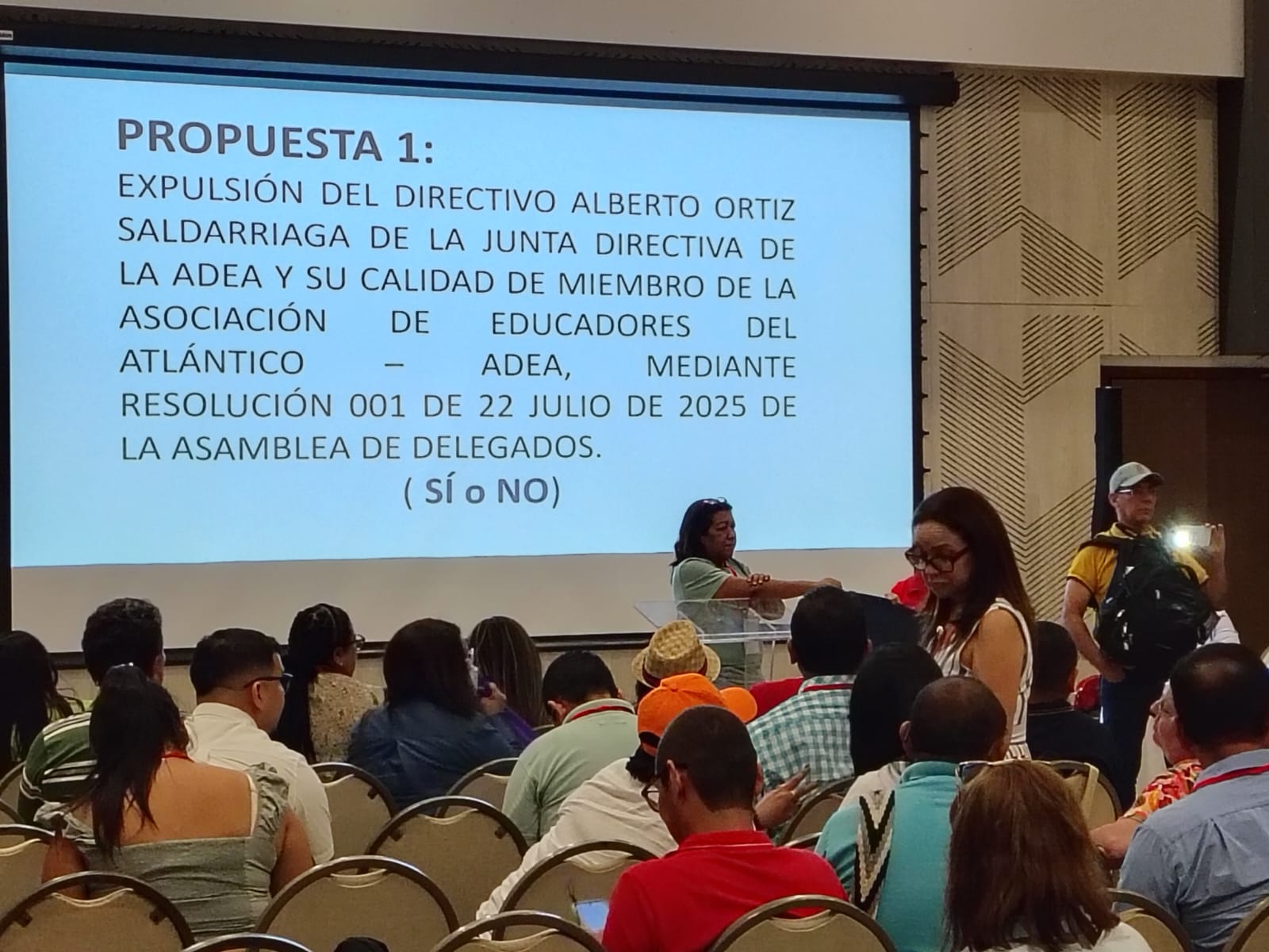 Nuevo escándalo en ADEA: minoría de directivos expulsa al Fiscal e inhabilita para reemplazarlo a miembros de su lista cremallera