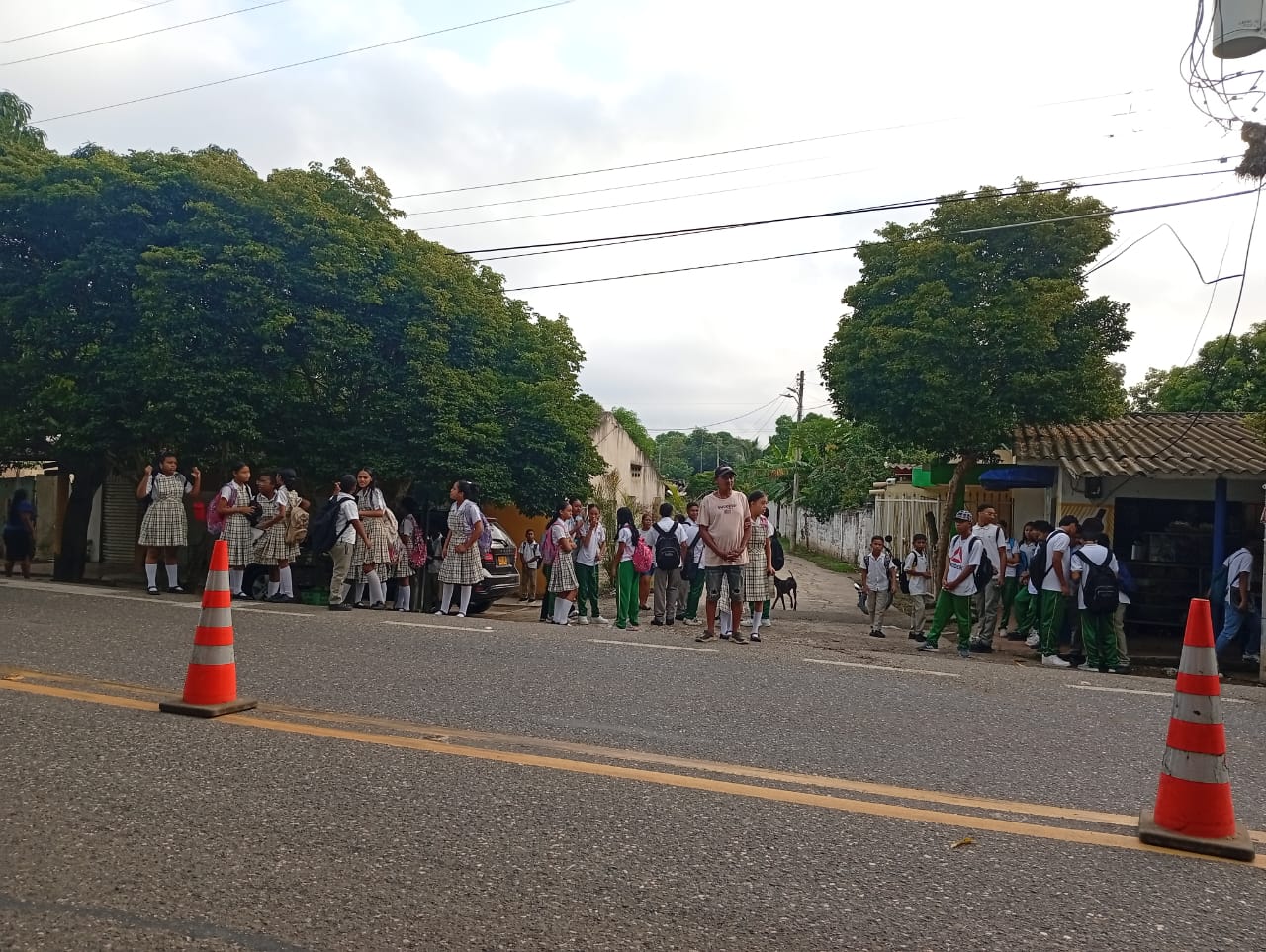 Acuerdo con la Secretaría de Educación Departamental levantó bloqueo en la carretera de La Cordialidad