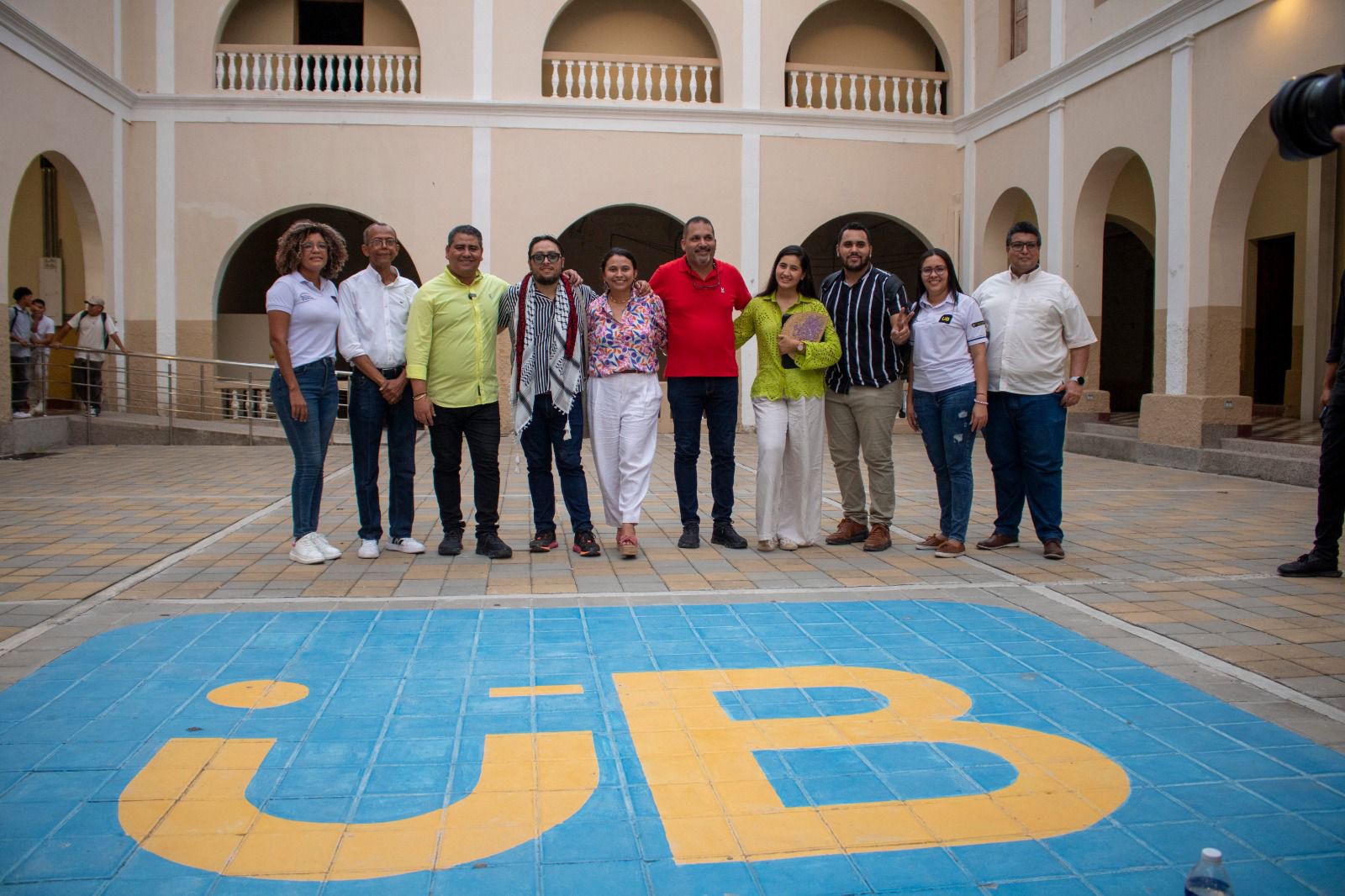 Verano anuncia más cupos gratuitos para educación superior