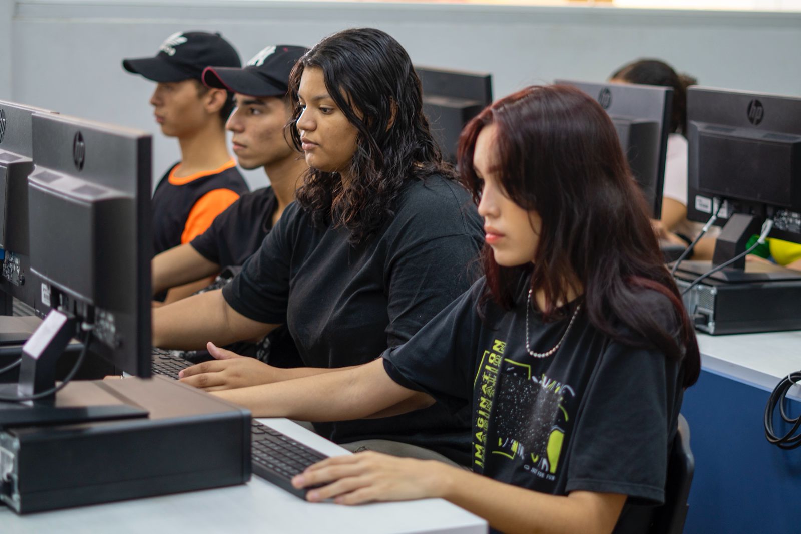 IUB amplía su oferta académica con nuevos programas de pregrado y posgrado