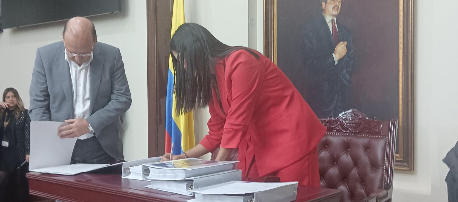 MinHacienda radicó proyecto de presupuesto para 2026 por $556,9 billones