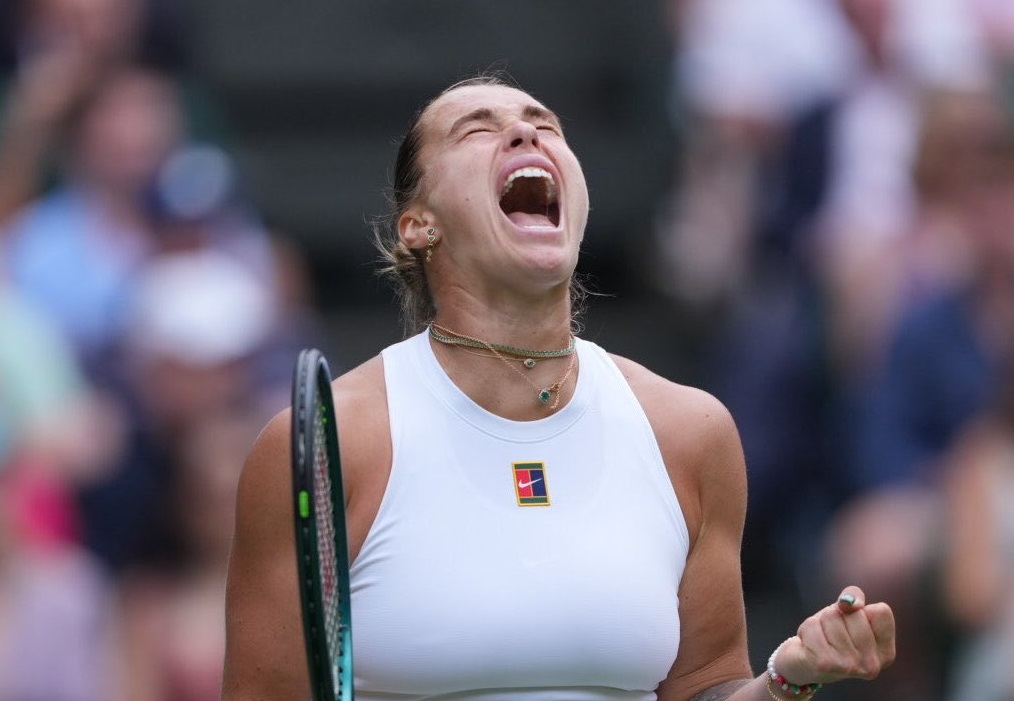 Wimbledon: La número uno Aryna Sabalenka evita otra sorpresa y avanza a la tercera ronda