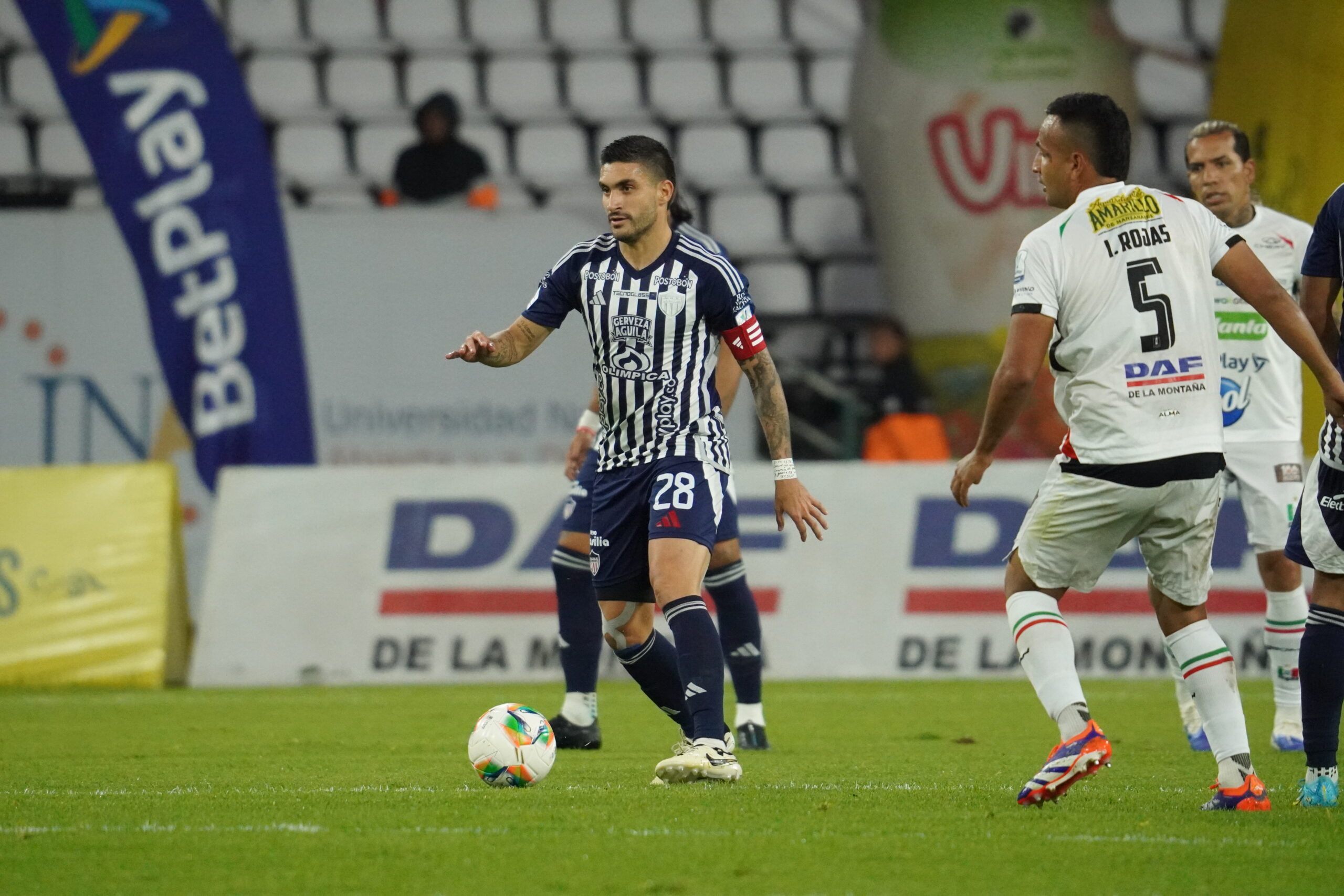 Junior deja escapar la victoria en Manizales y empata 2–2 con Once Caldas