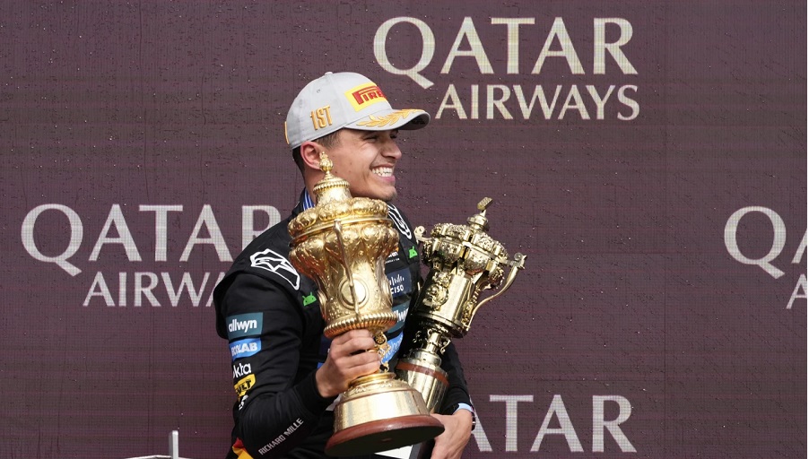 Lando Norris gana un emocionante Gran Premio de Gran Bretaña bajo la lluvia