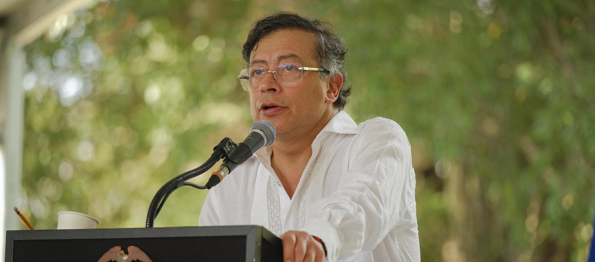 Petro advierte que si no aprueban ley de financiamiento realizará suspensiones de gastos