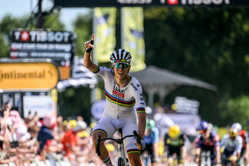 Pogacar recupera el maillot amarillo tras ganar la séptima etapa del Tour de Francia