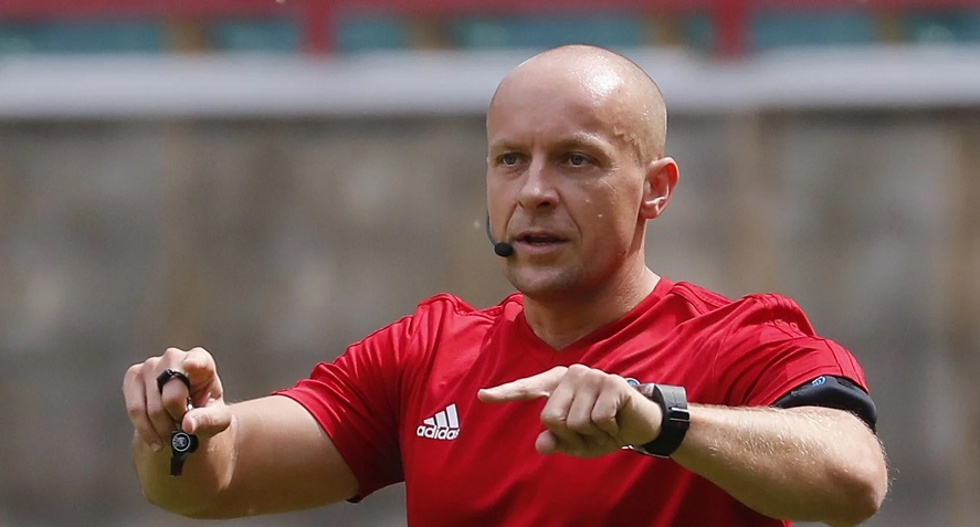Szymon Marciniak será el árbitro principal en el PSG-Real Madrid