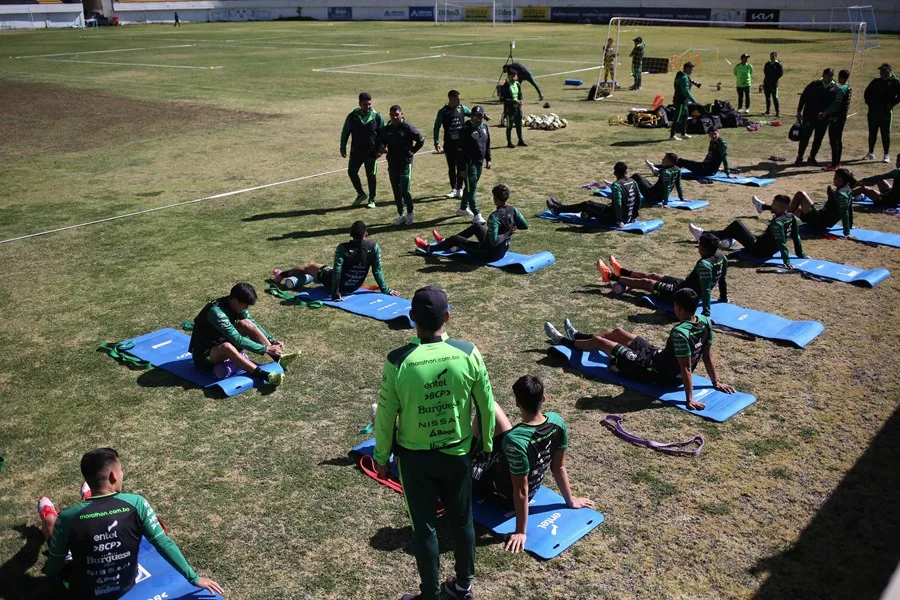Bolivia inicia su preparación para enfrentar a Colombia y Brasil en las eliminatorias
