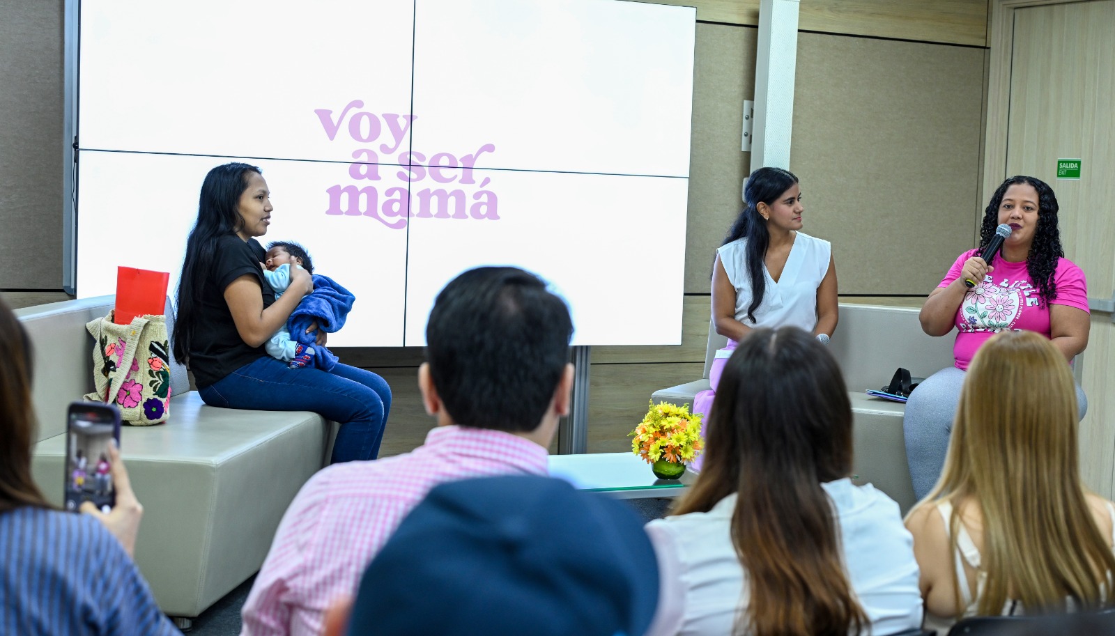 Barranquilla redujo en 100% muertes de gestantes migrantes: balance del programa Voy a Ser Mamá