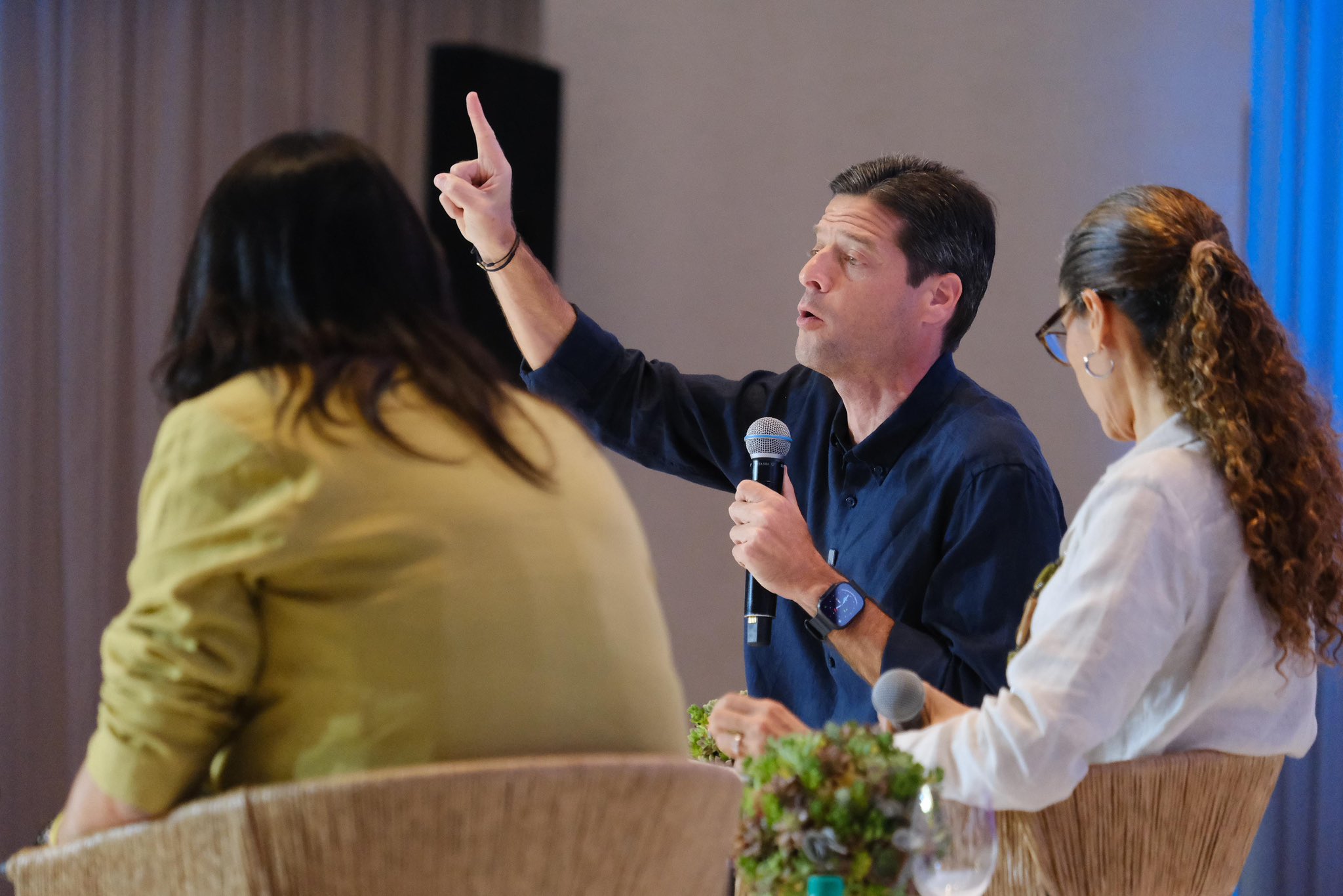 Colombia “no va por buen camino”: Mauricio Gómez